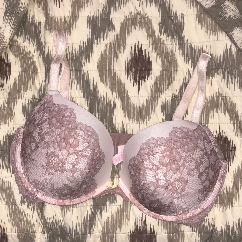 VS Pink lace padded push up bra